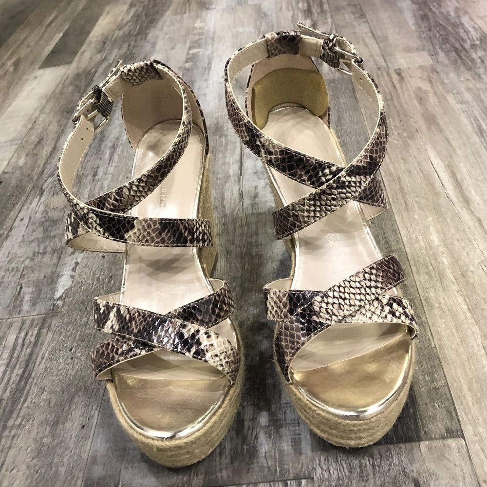 Banana Republic Snakeskin Wedge Sandal, Size 8